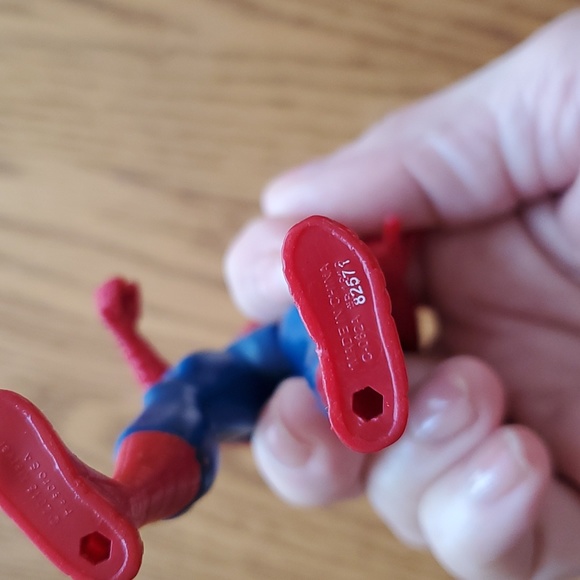 Spiderman Toy Figure - Picture 9 of 12